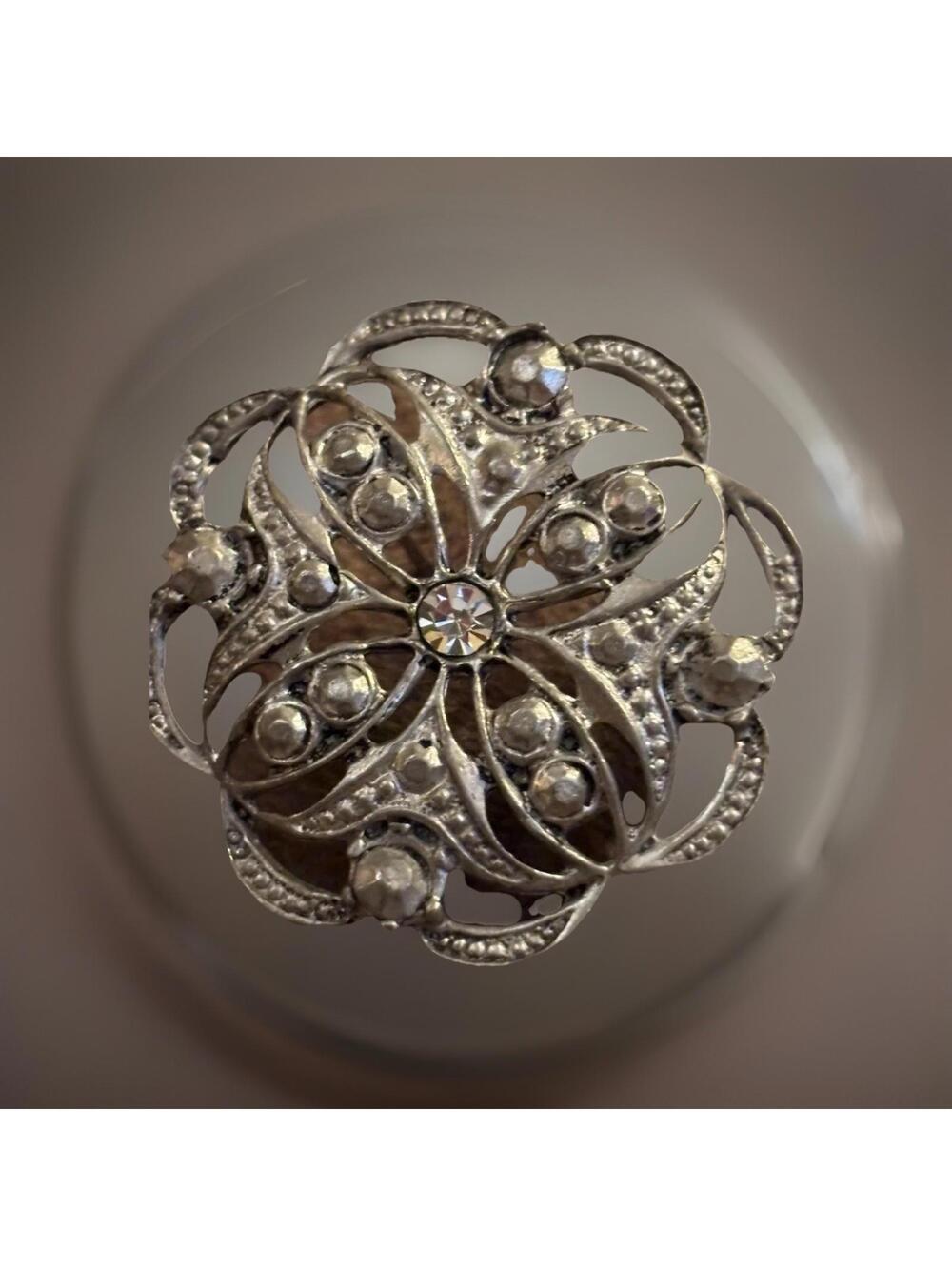 Beautiful Silver Tone Vintage Earrings With An Intricate Design